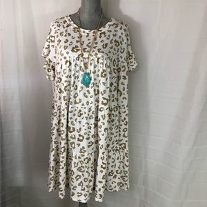 NWT! Leopard Entro dress. Size 1X